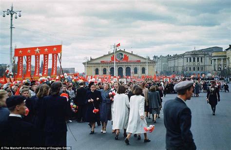  Ordinary Miracles: Unveiling Everyday Poetry through Soviet-Era Photography