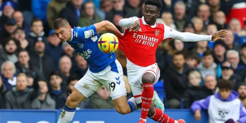 Soi kèo Arsenal vs Everton có những chênh lệch trong đội hình